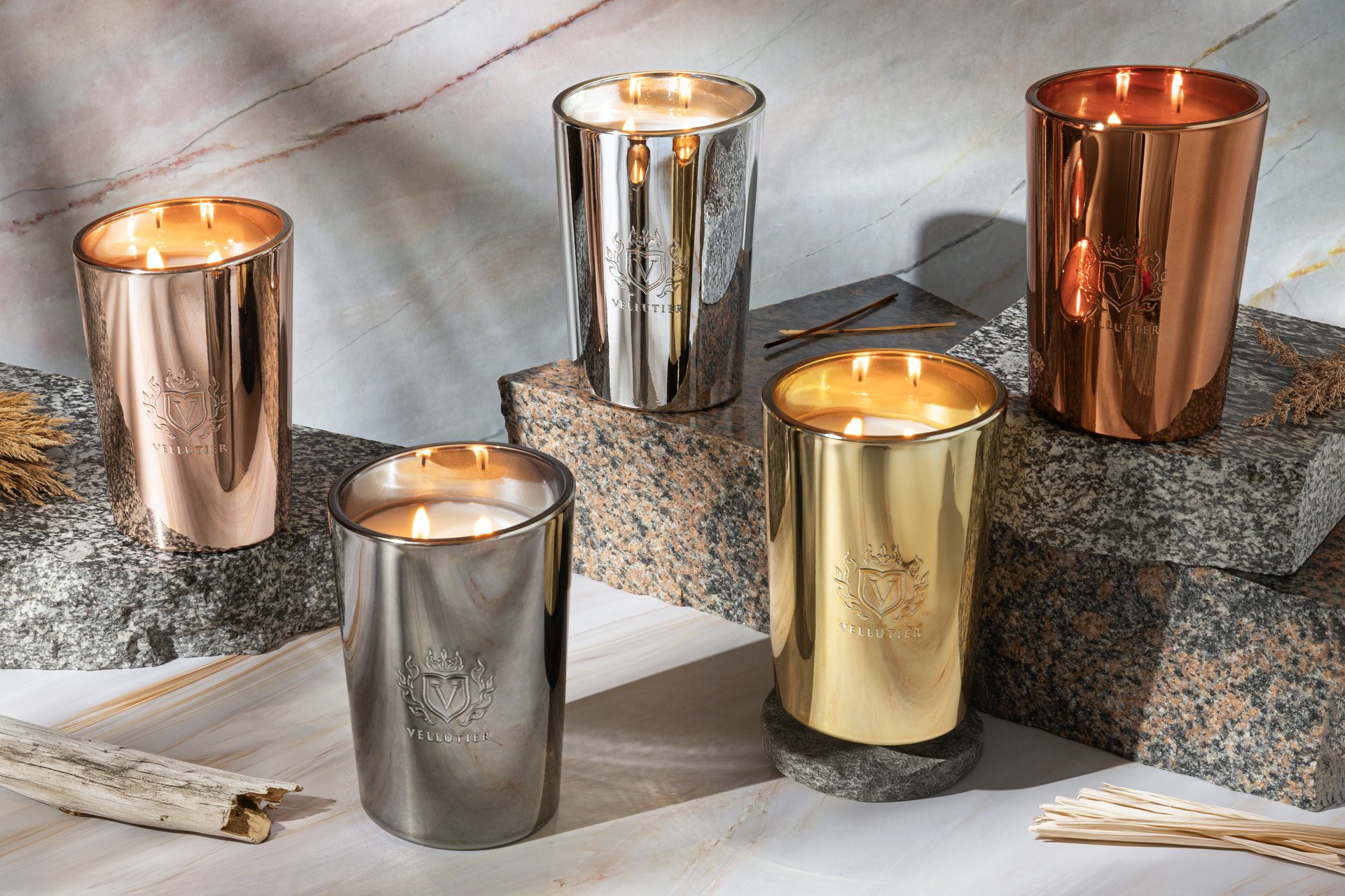 Pięć świec VELLUTIER Prestige Collection w metalicznym szkle